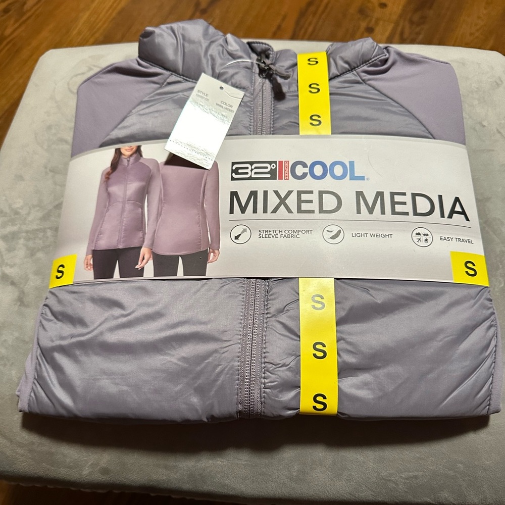 NWT Womens 32 degrees mixed media jacket!